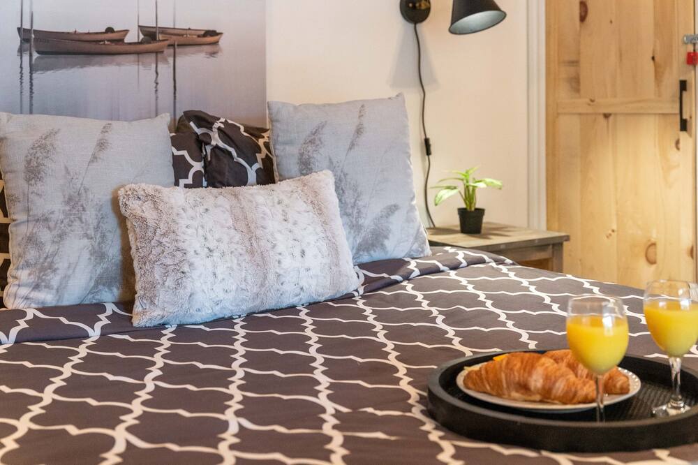 Photo of Bedroom in Sainte-Lucie-des-Laurentides