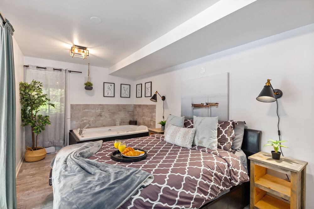 Photo of Bedroom in Sainte-Lucie-des-Laurentides