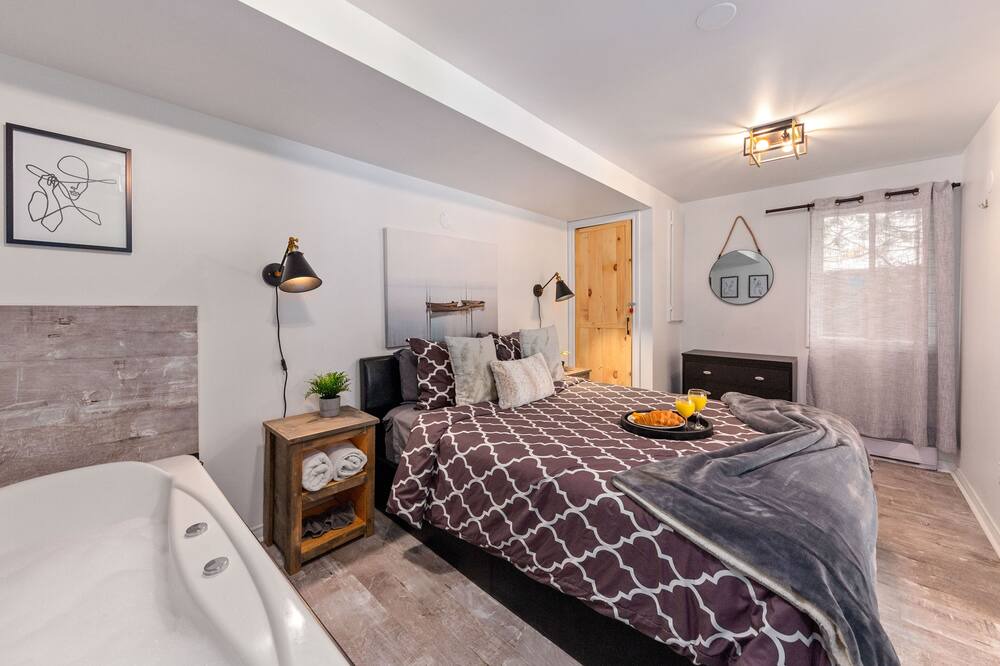 Photo of Bedroom in Sainte-Lucie-des-Laurentides