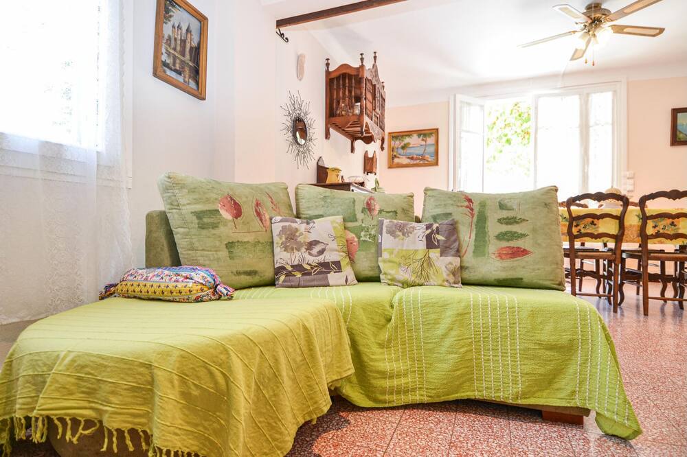 Photo of Bedroom in Piolenc