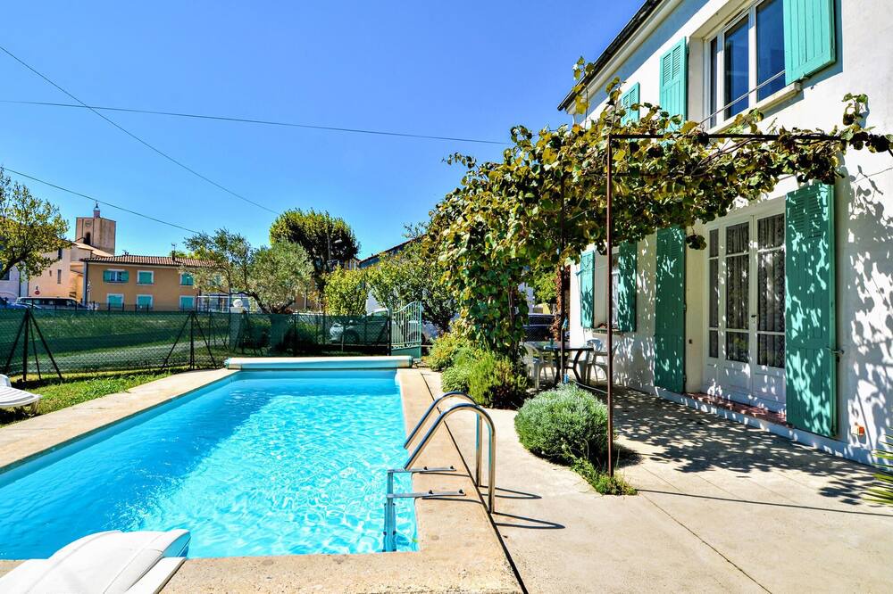 Photo of Outdoor in Piolenc