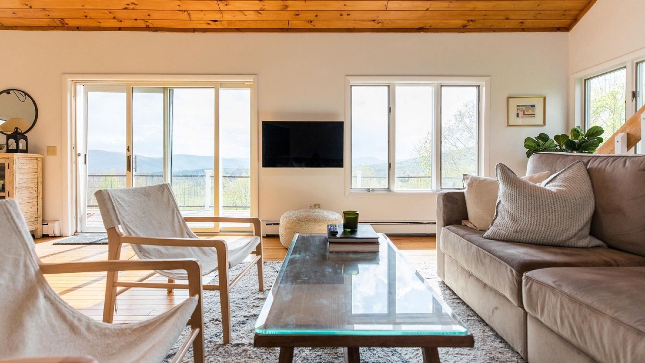 Photo of Livingroom in Jewett