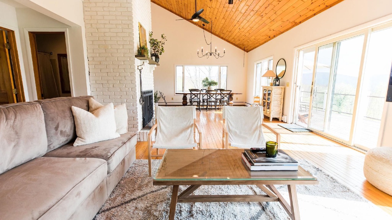 Photo of Livingroom in Jewett