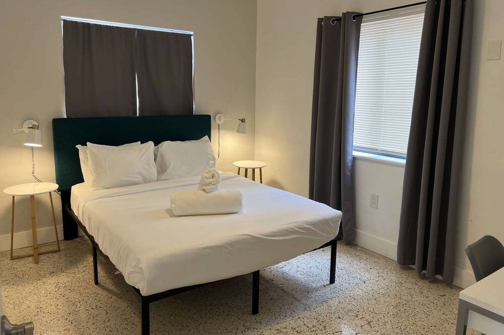 Photo of Bedroom in The Roads