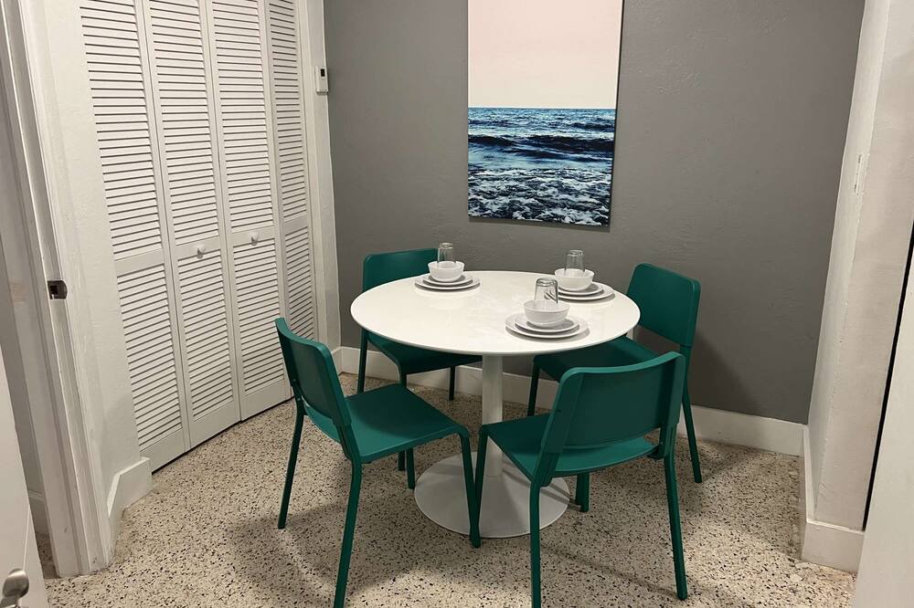 Photo of Livingroom in The Roads