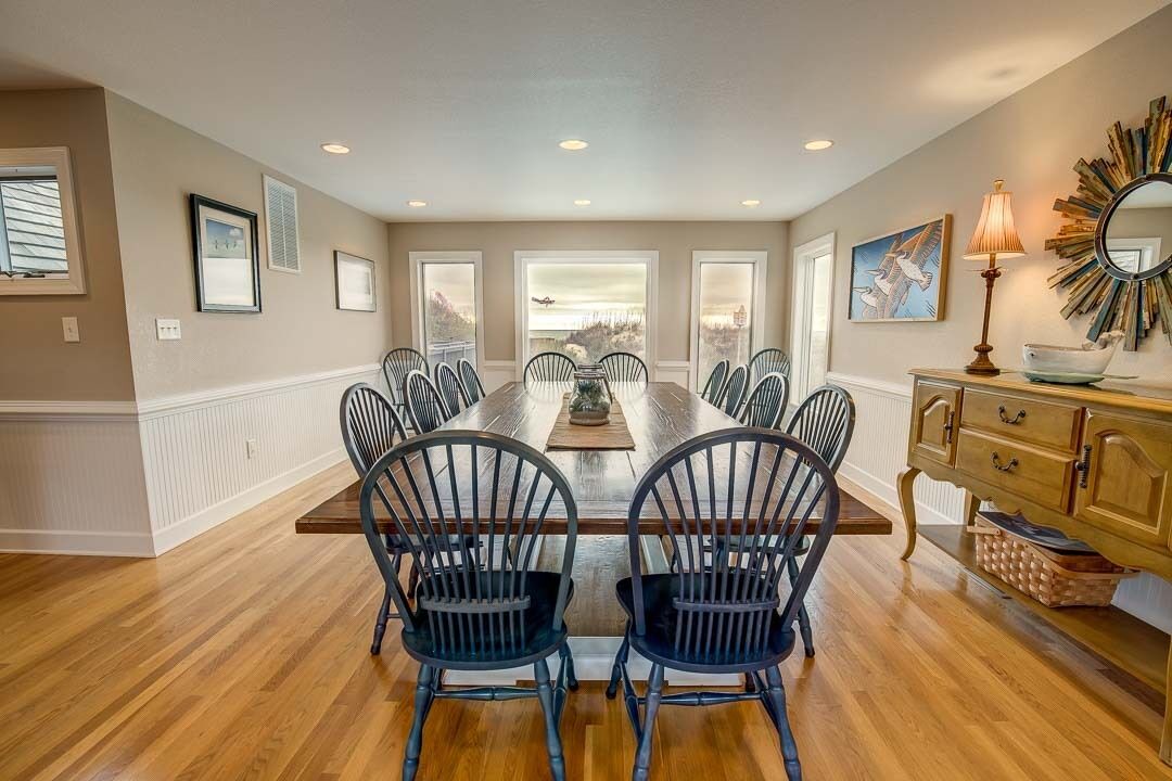 Photo of Others in Whalehead Beach