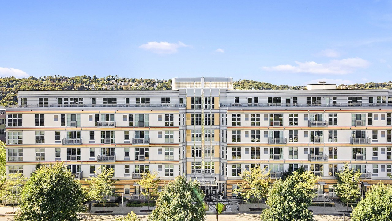 Photo of Outdoor in South Side Flats