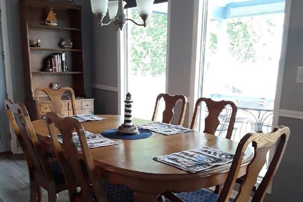 Photo of Kitchen in Grove