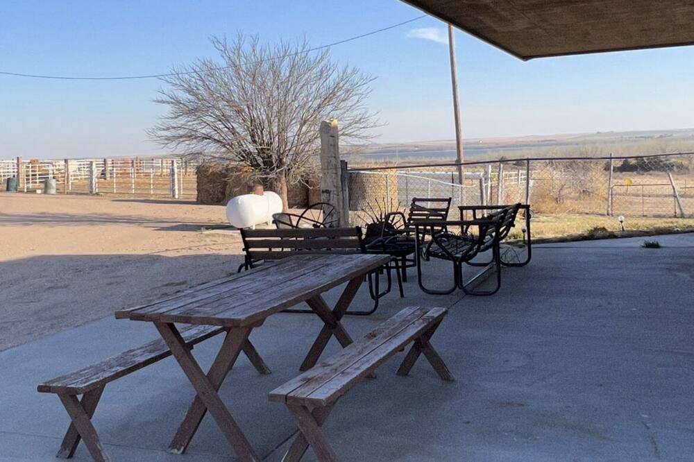 Photo of Patio Balcony in Max