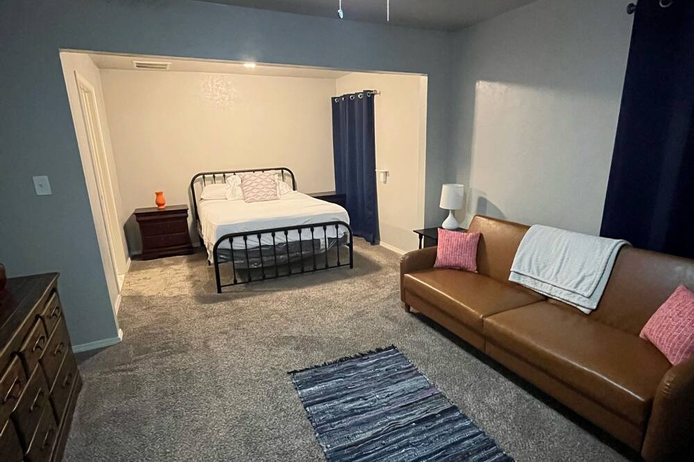 Photo of Bedroom in South Oklahoma City