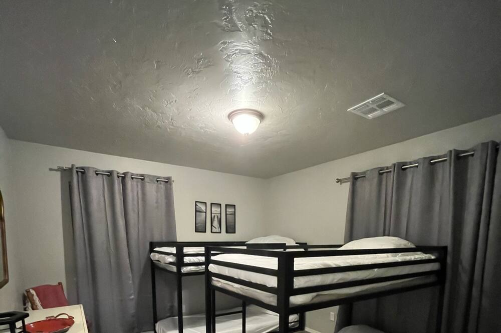 Photo of Bedroom in South Oklahoma City