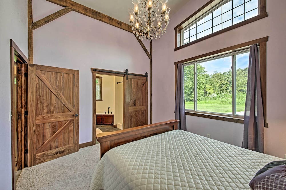 Photo of Others in Huron