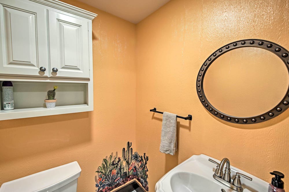 Photo of Others in Huron