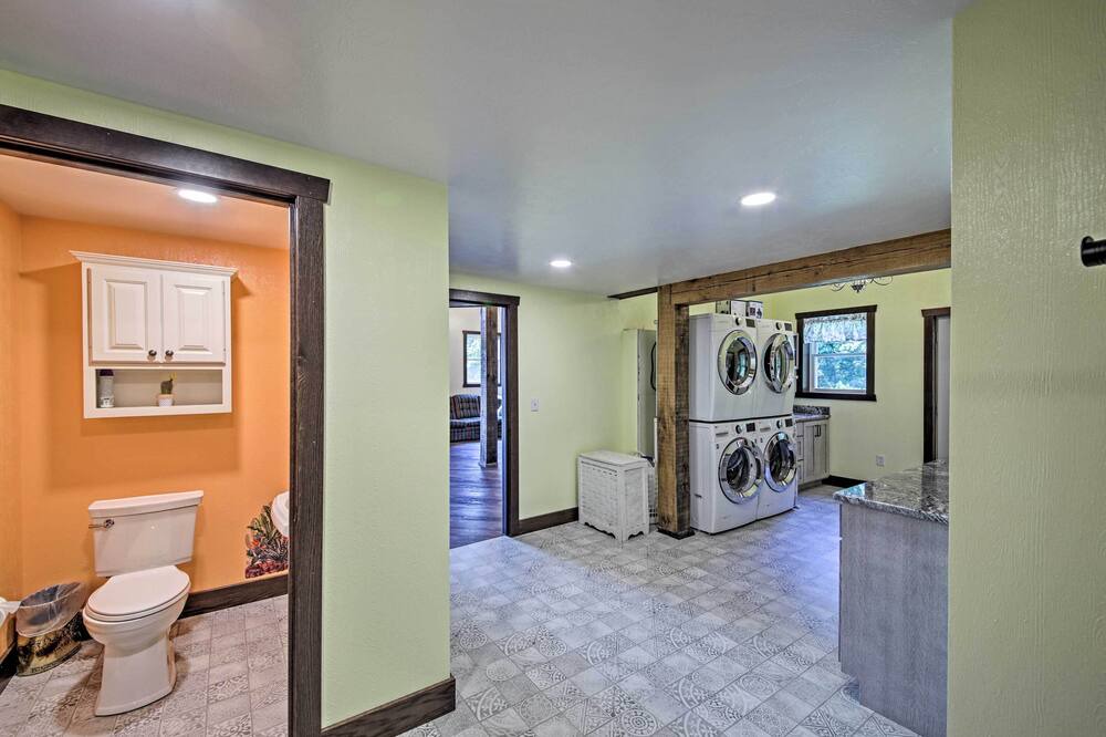 Photo of Others in Huron