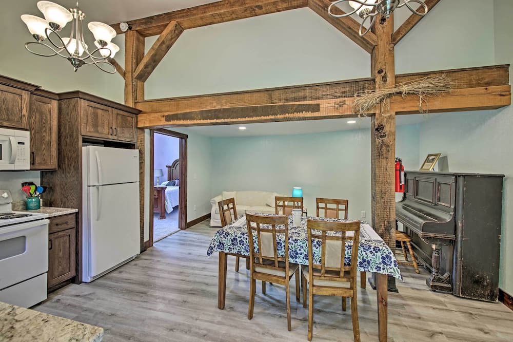 Photo of Others in Huron