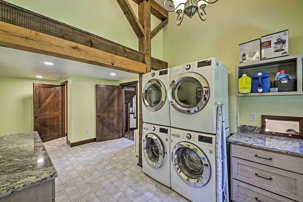 Photo of Others in Huron