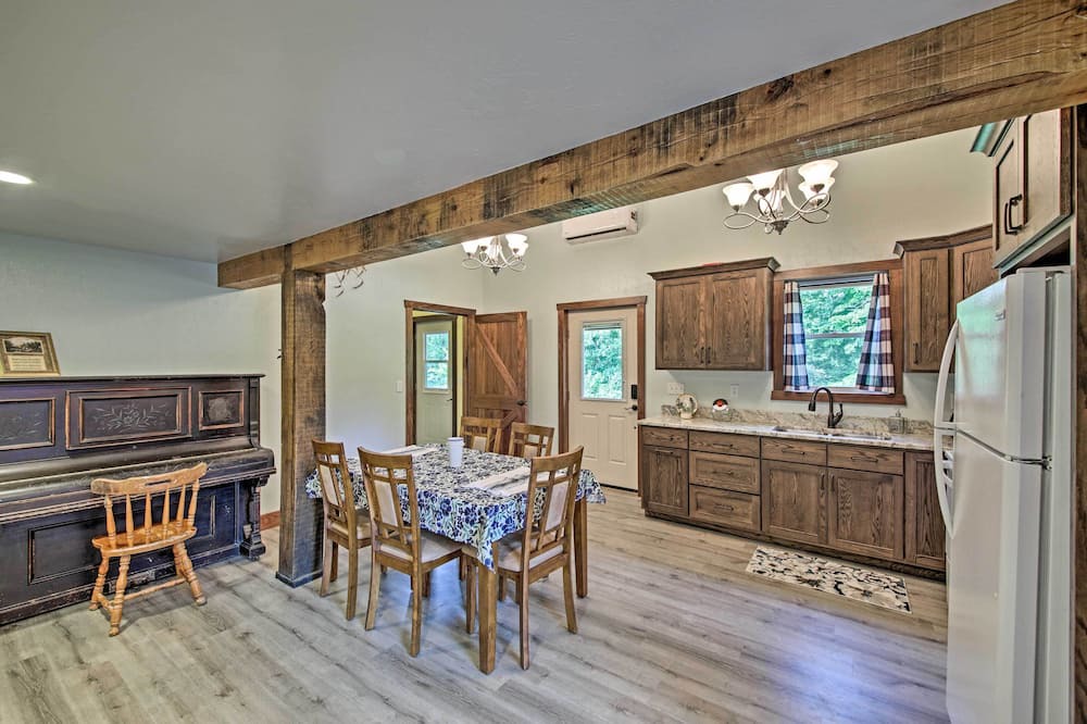 Photo of Others in Huron