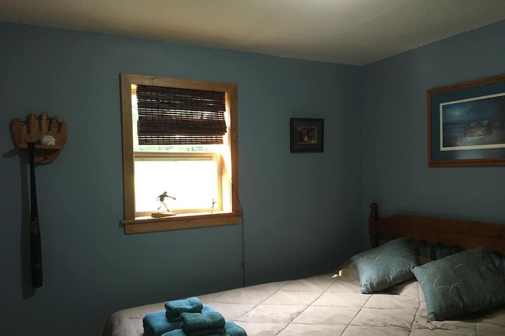 Photo of Bedroom in Warren