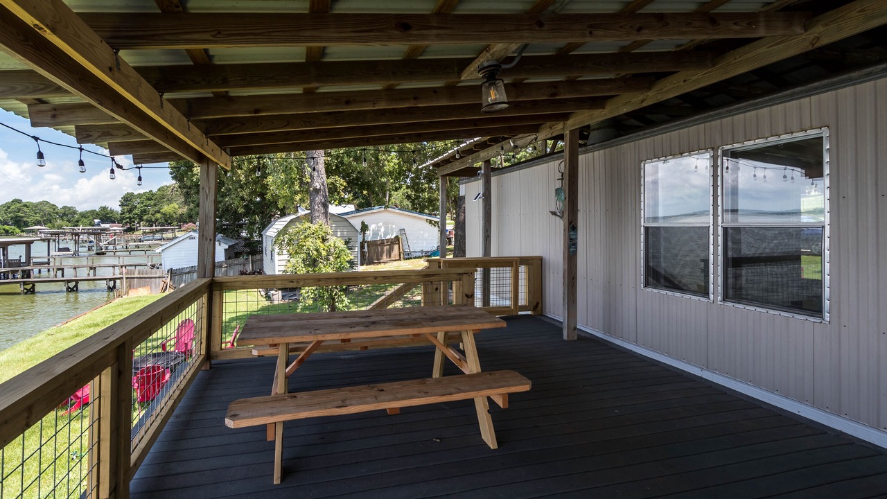 Photo of Patio Balcony in Onalaska