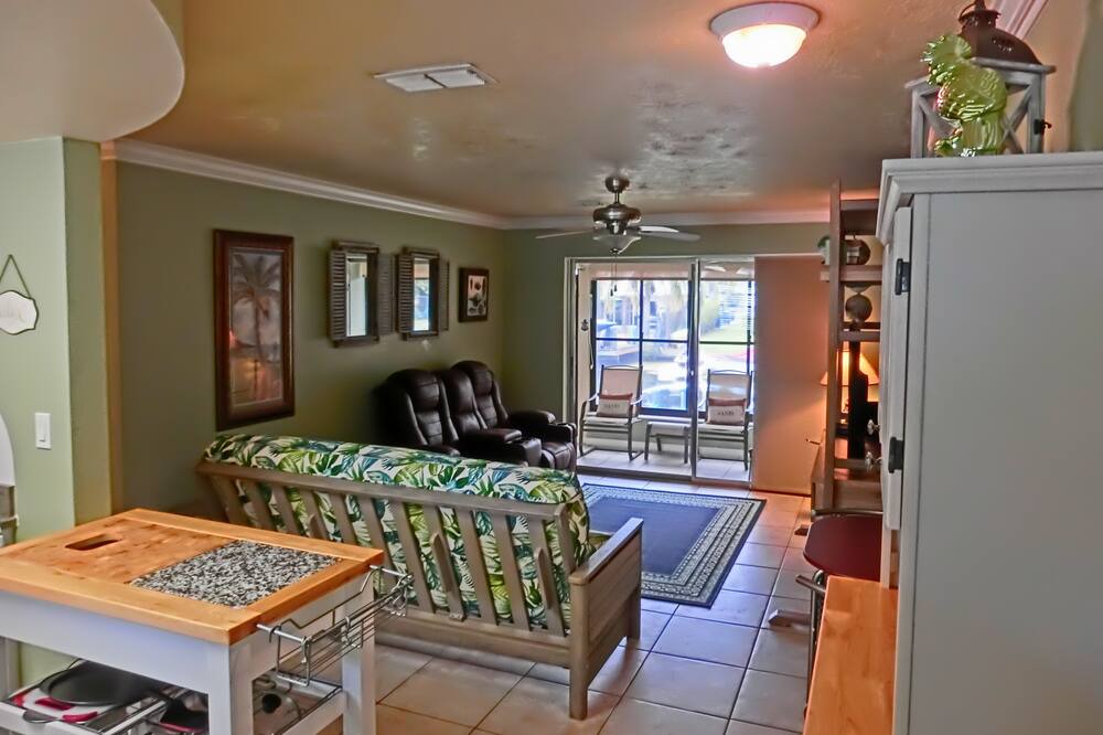 Photo of Bedroom in Springs at Kings Bay