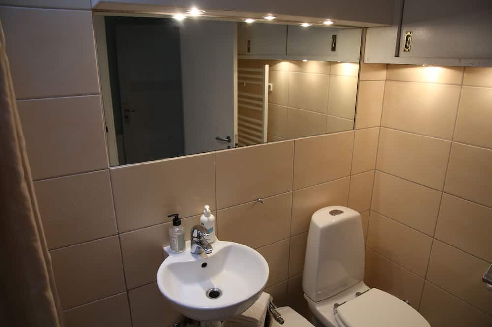 Photo of Bathroom in Bronde