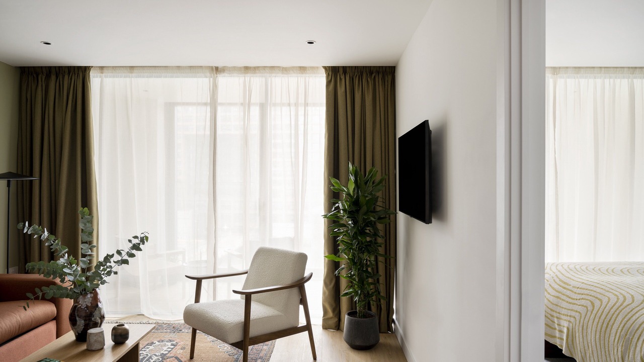 Photo of Others in Canary Wharf