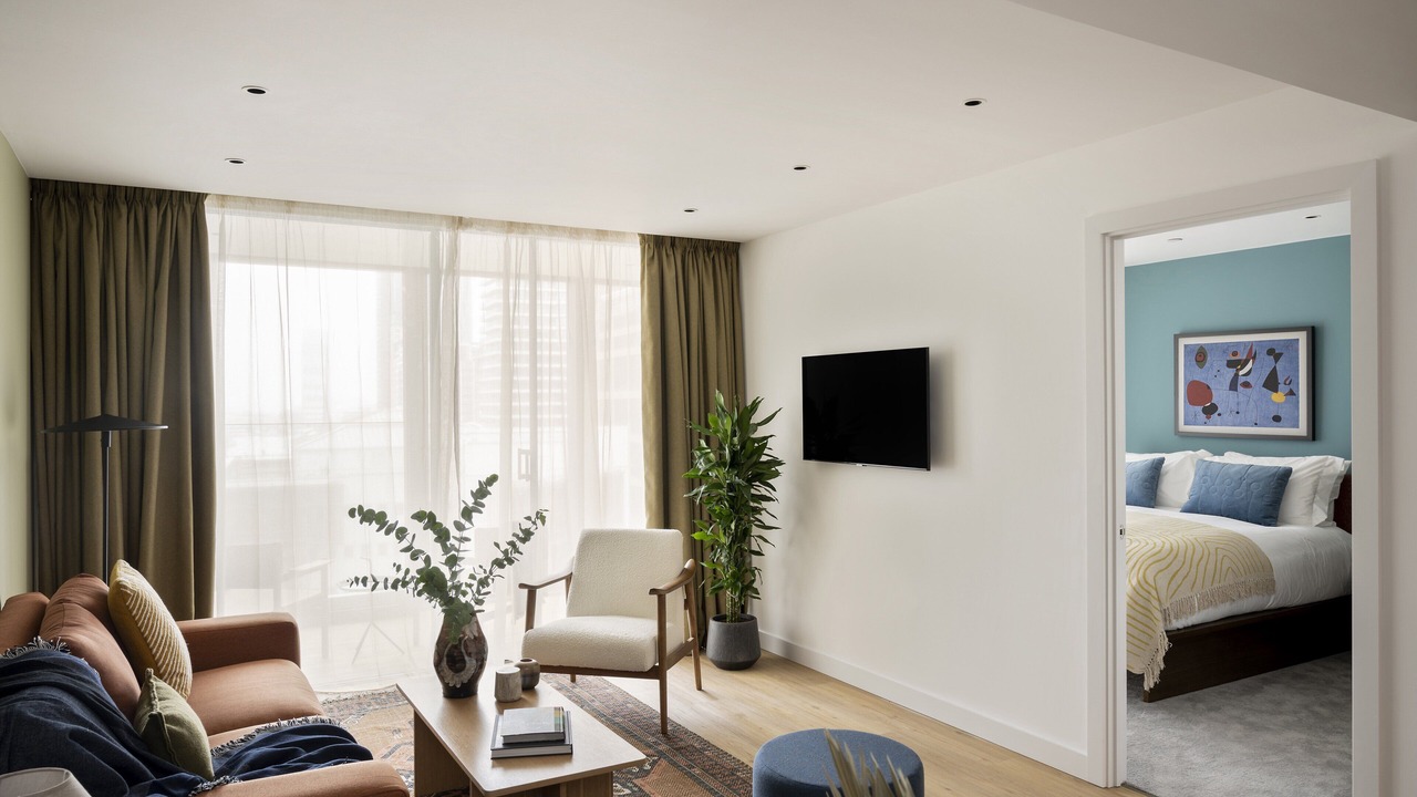 Photo of Others in Canary Wharf