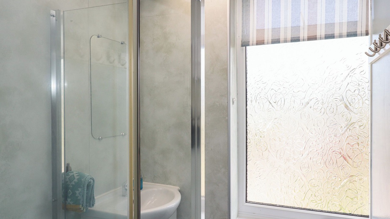 Photo of Bathroom in Dawlish Warren