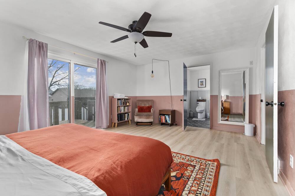 Photo of Bedroom in Menasha
