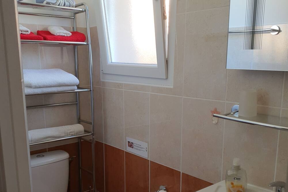 Photo of Bathroom in Aubais