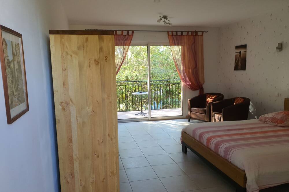 Photo of Bedroom in Aubais