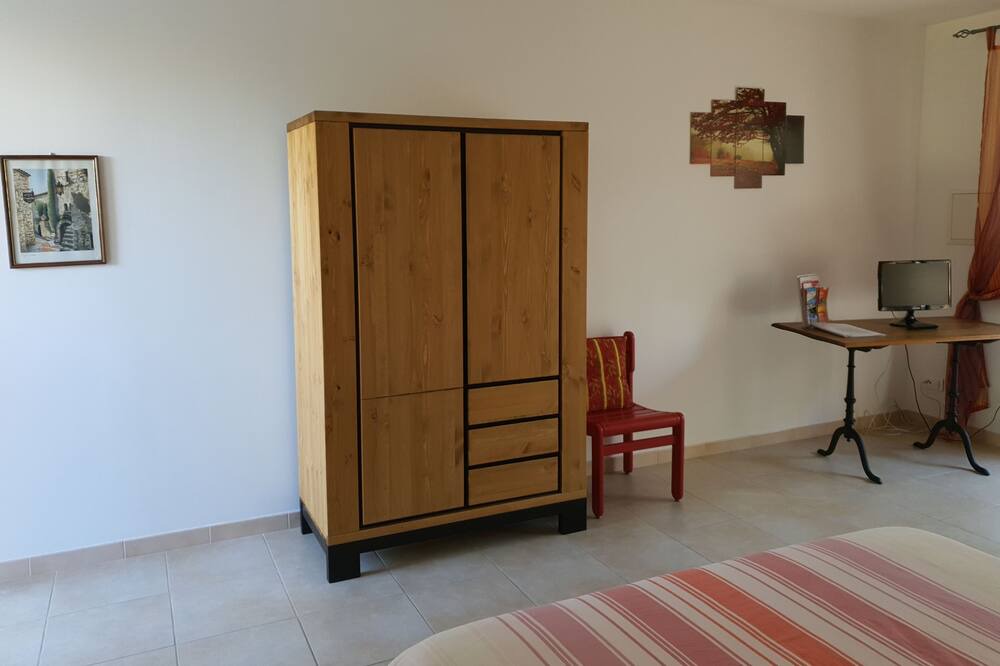 Photo of Bedroom in Aubais