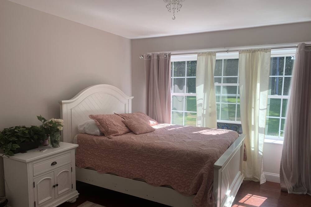 Photo of Bedroom in Spencer