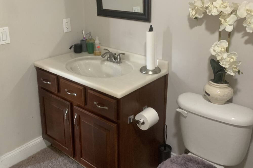Photo of Bathroom in Spencer