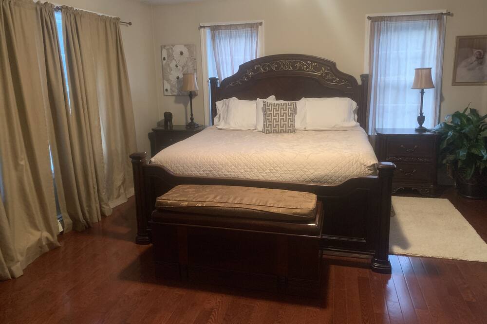 Photo of Bedroom in Spencer