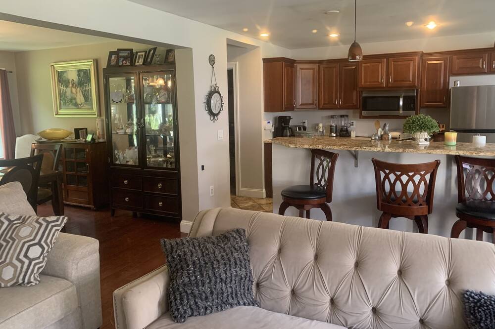 Photo of Livingroom in Spencer