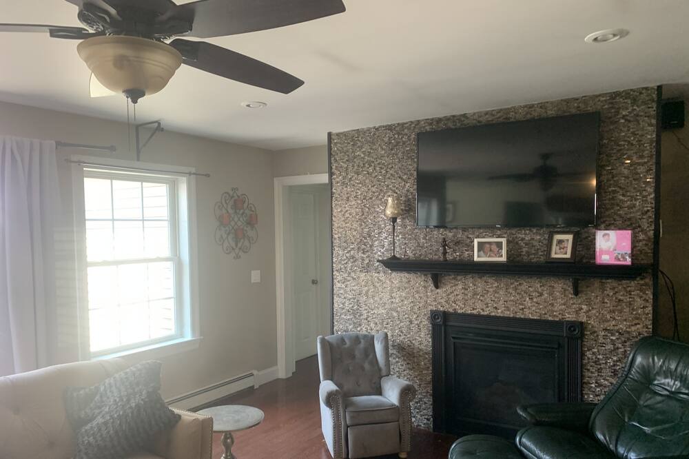 Photo of Livingroom in Spencer