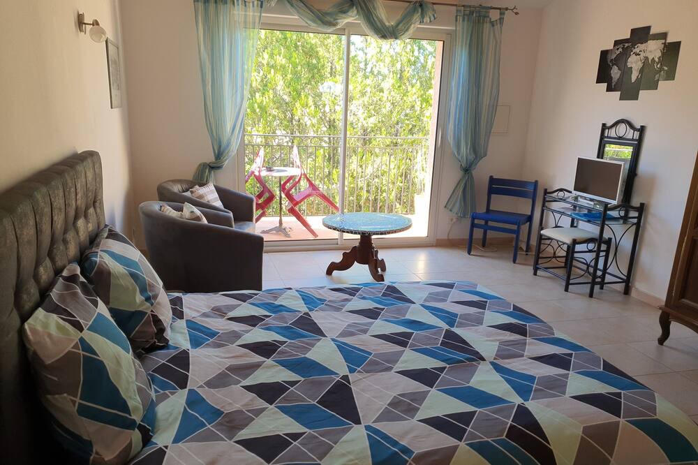Photo of Bedroom in Aubais