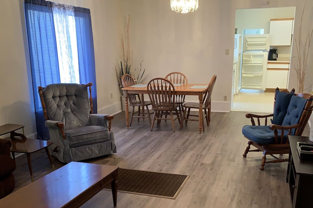 Photo of Bedroom in Tonkawa