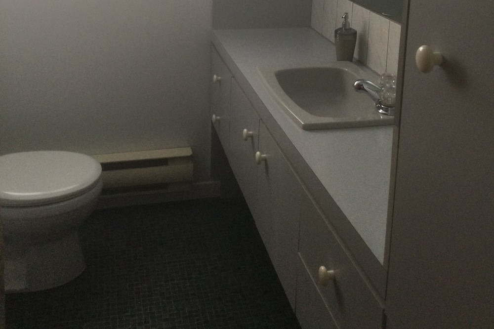 Photo of Bathroom in L'Anse-Saint-Jean