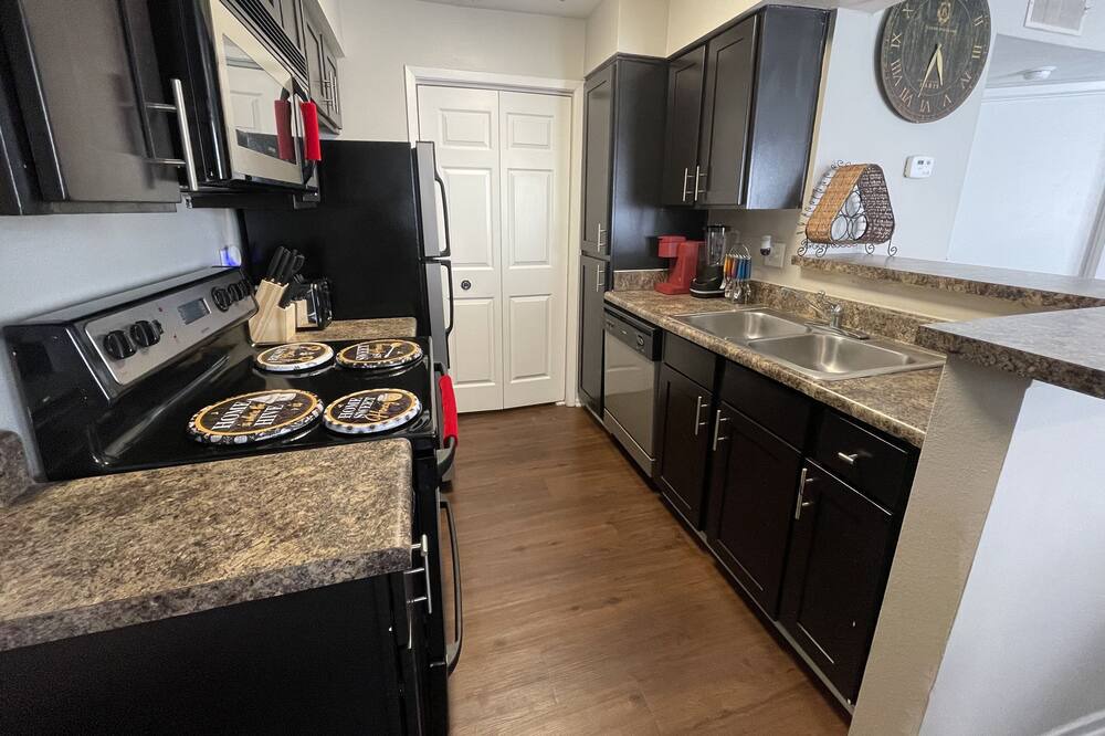 Photo of Kitchen in North Druid Hills