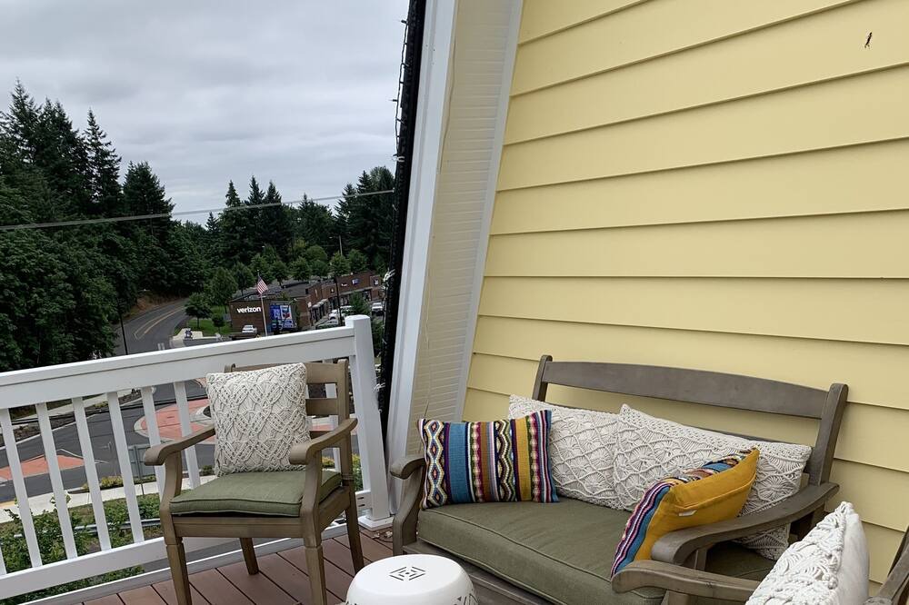 Photo of Patio Balcony in Camas