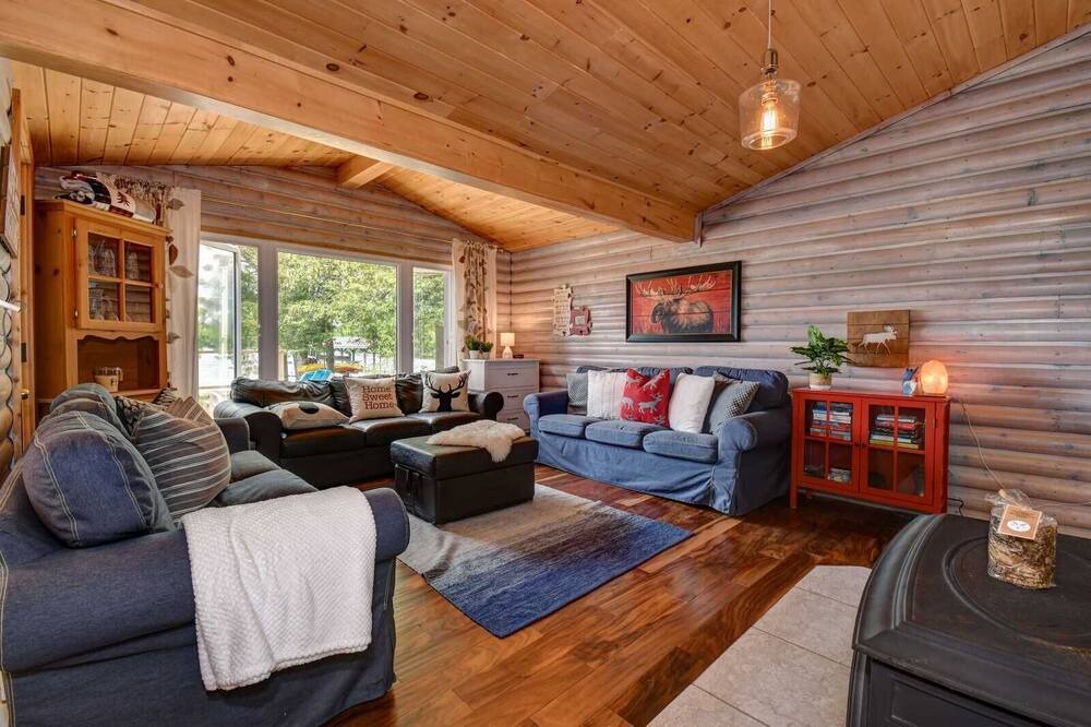 Photo of Livingroom in Selwyn