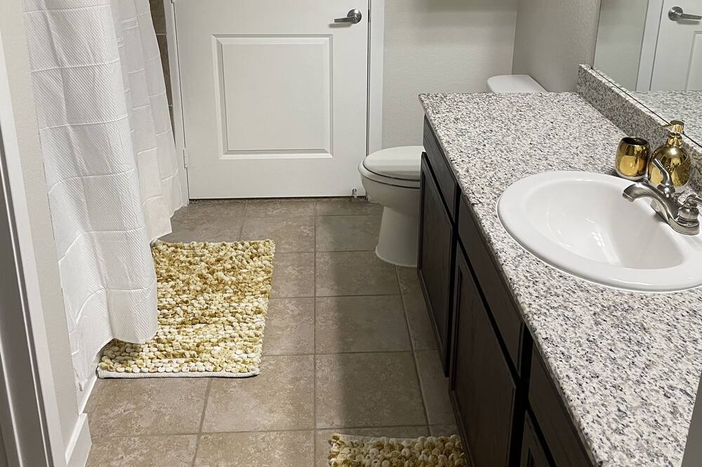 Photo of Bathroom in North Richland Hills