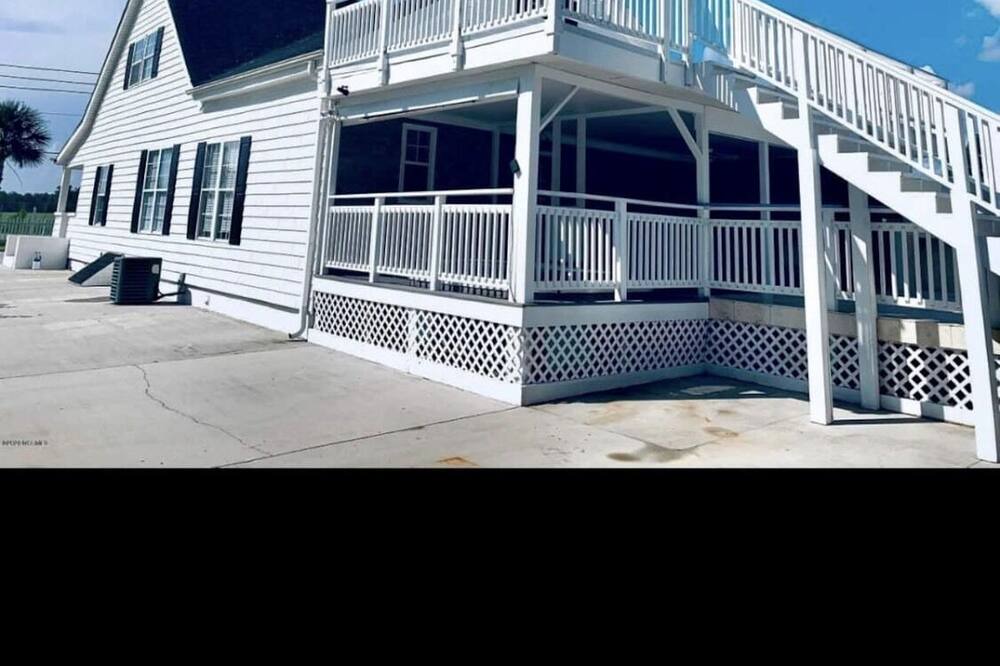 Photo of Outdoor in Kings Grant
