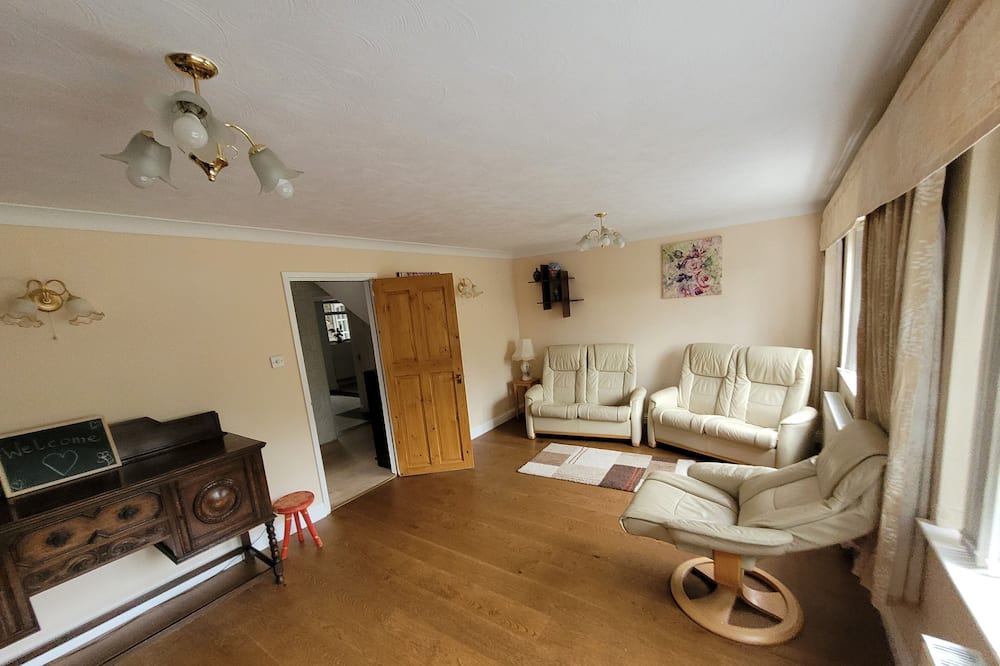 Photo of Livingroom in Hockwold cum Wilton