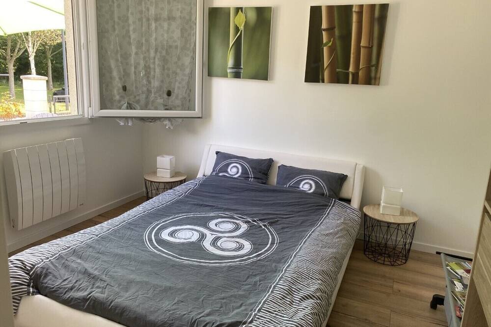 Photo of Bedroom in Gourin