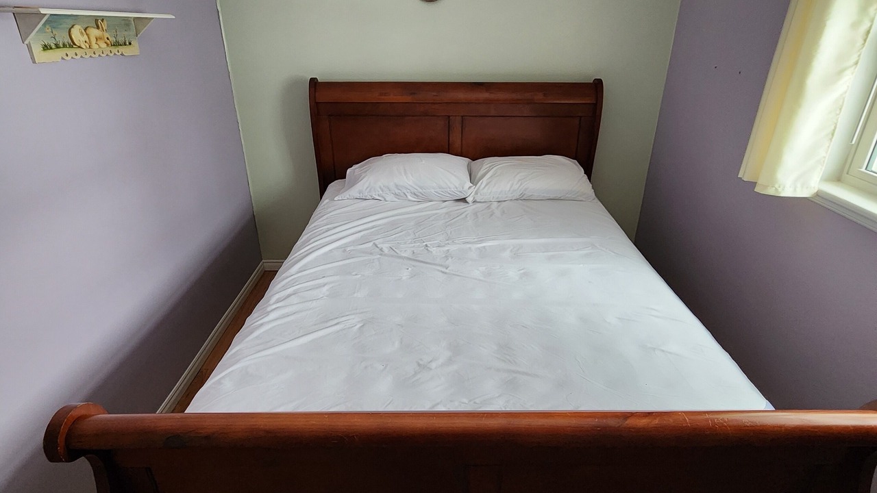Photo of Bedroom in Port Franks