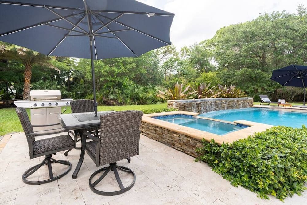 Photo of Outdoor in Palm Beach Country Estates