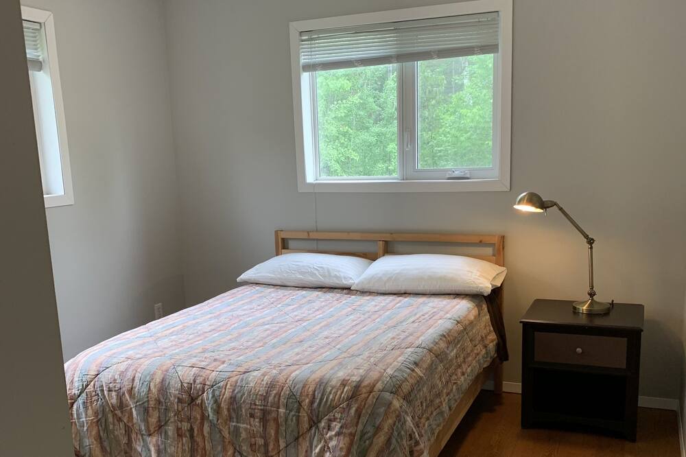 Photo of Bedroom in Traverse Bay